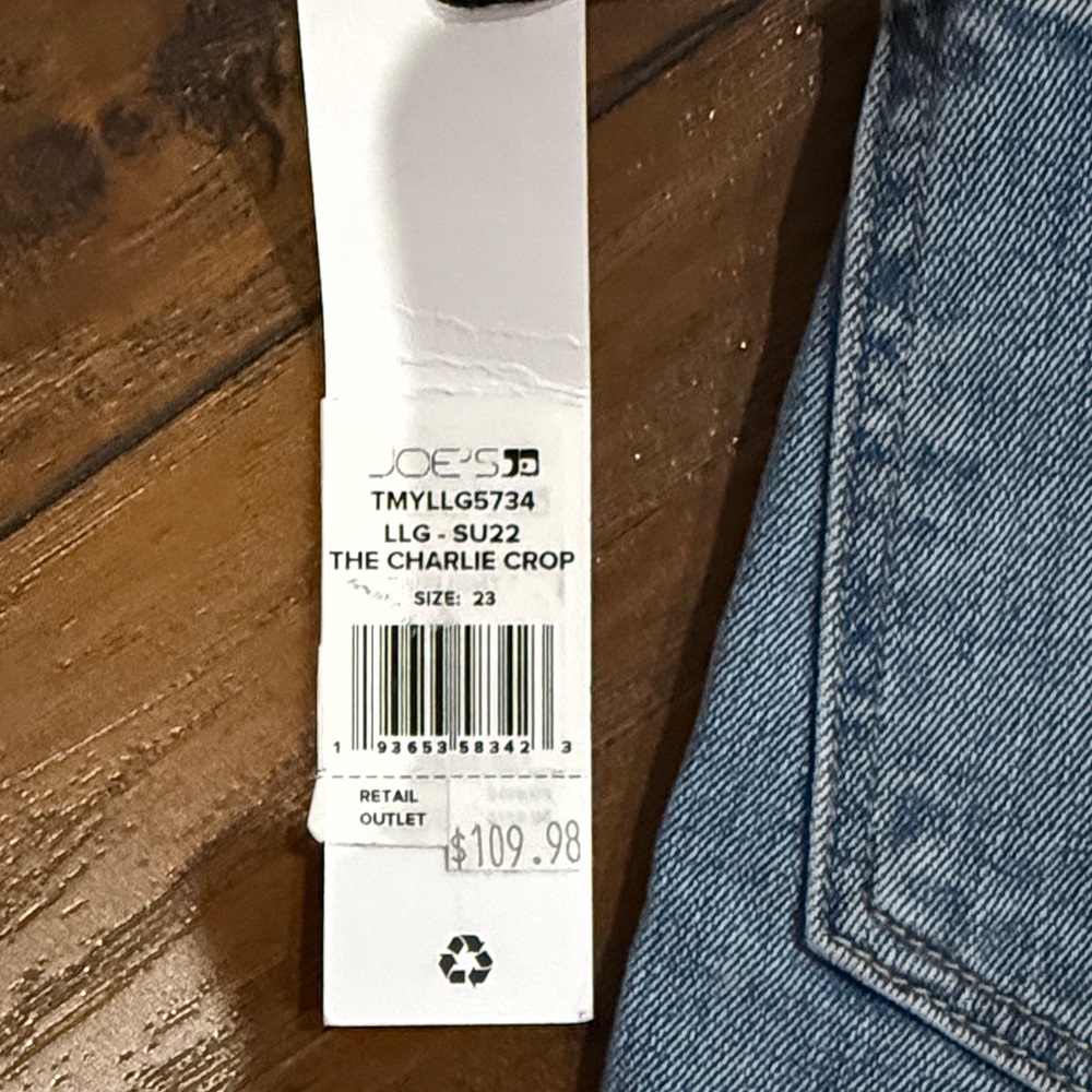 Joe's Jeans Women's Skinny Denim in Medium Blue - Picture 2 of 5